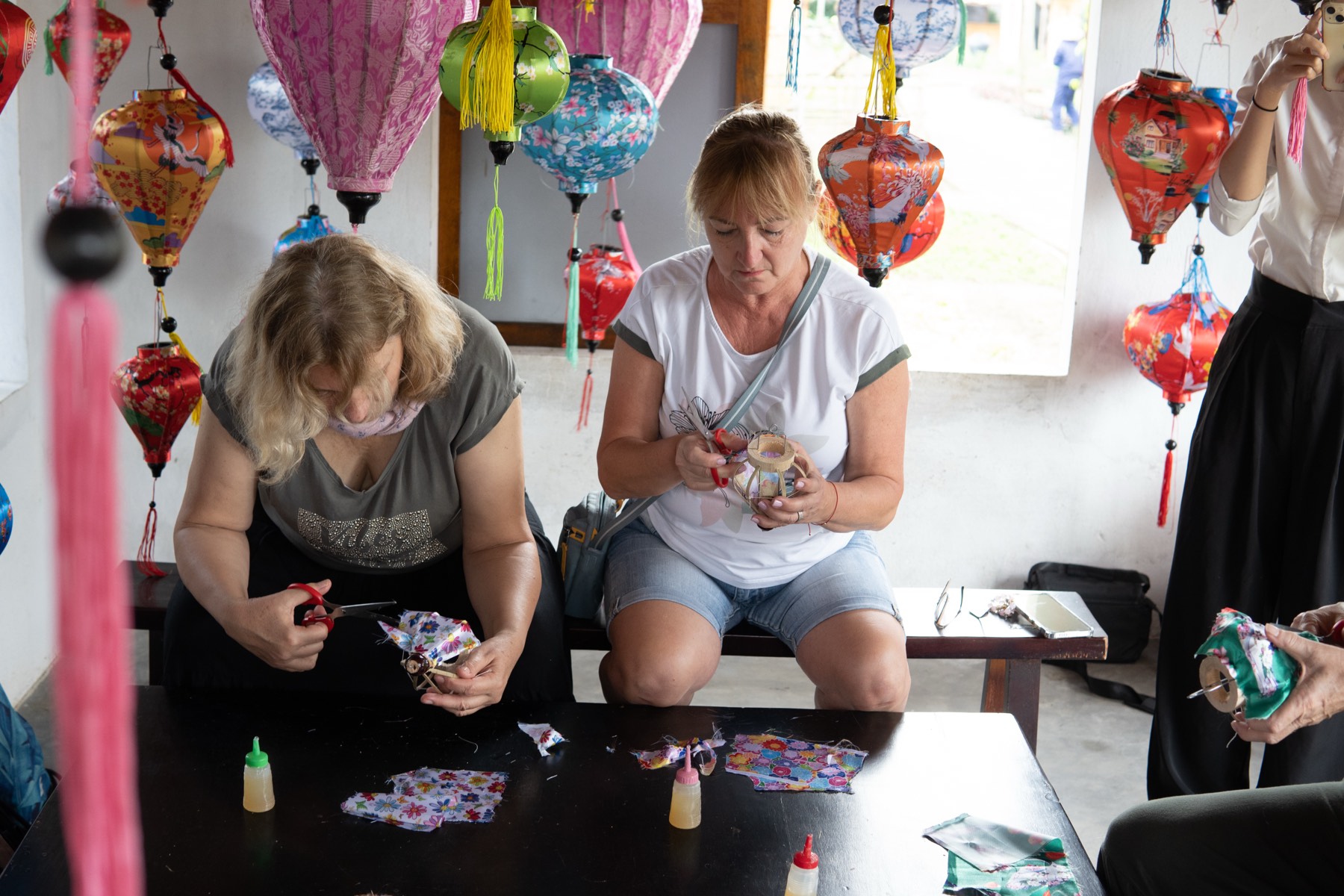 Workshop làm đèn lồng